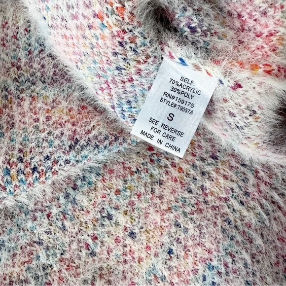 LOVED + ADORED Soft Fuzzy/Eyelash Pullover Crewneck Colorful Sweater Size Small - Picture 7 of 9